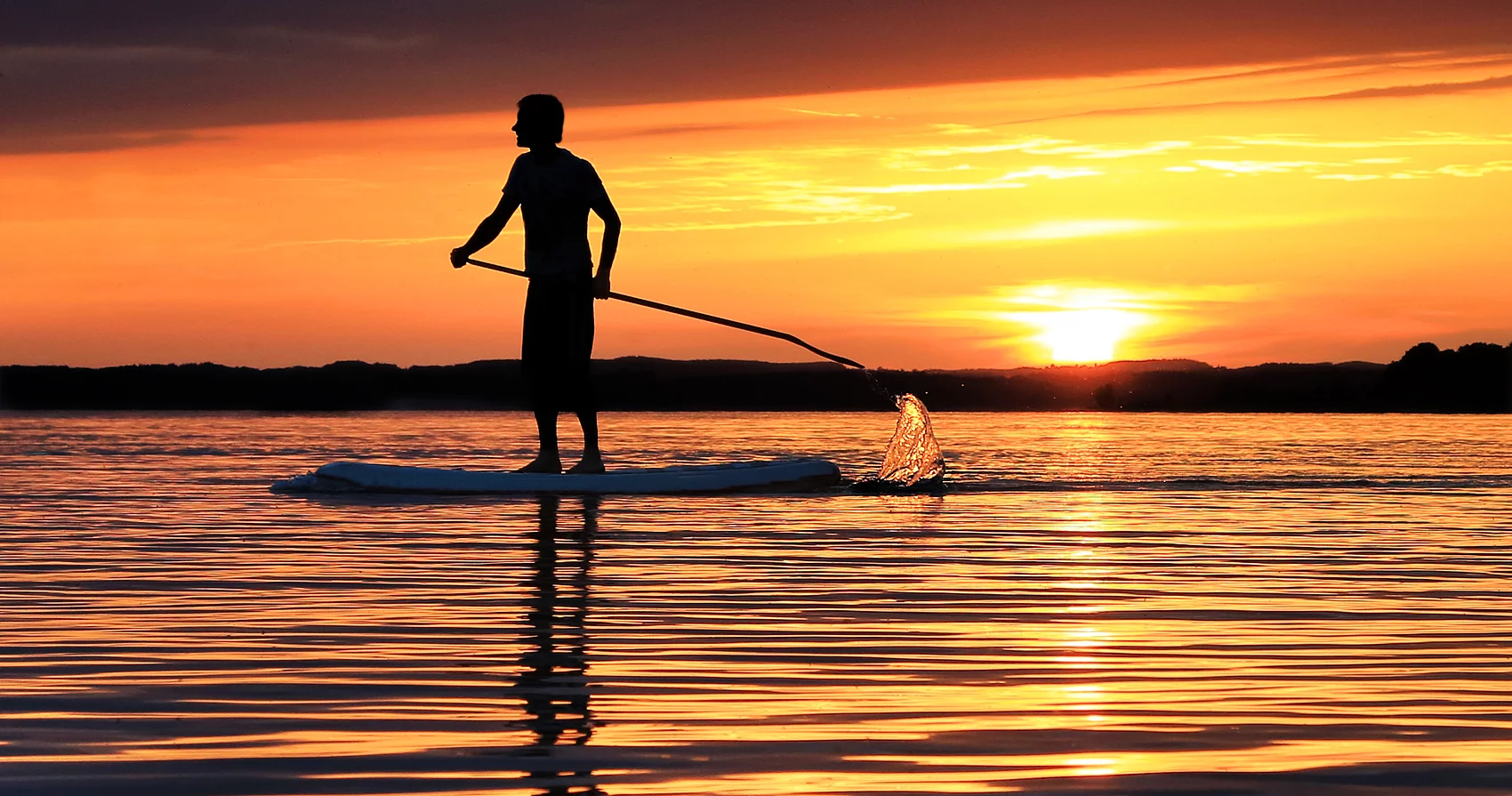 Surfer im Abendrot