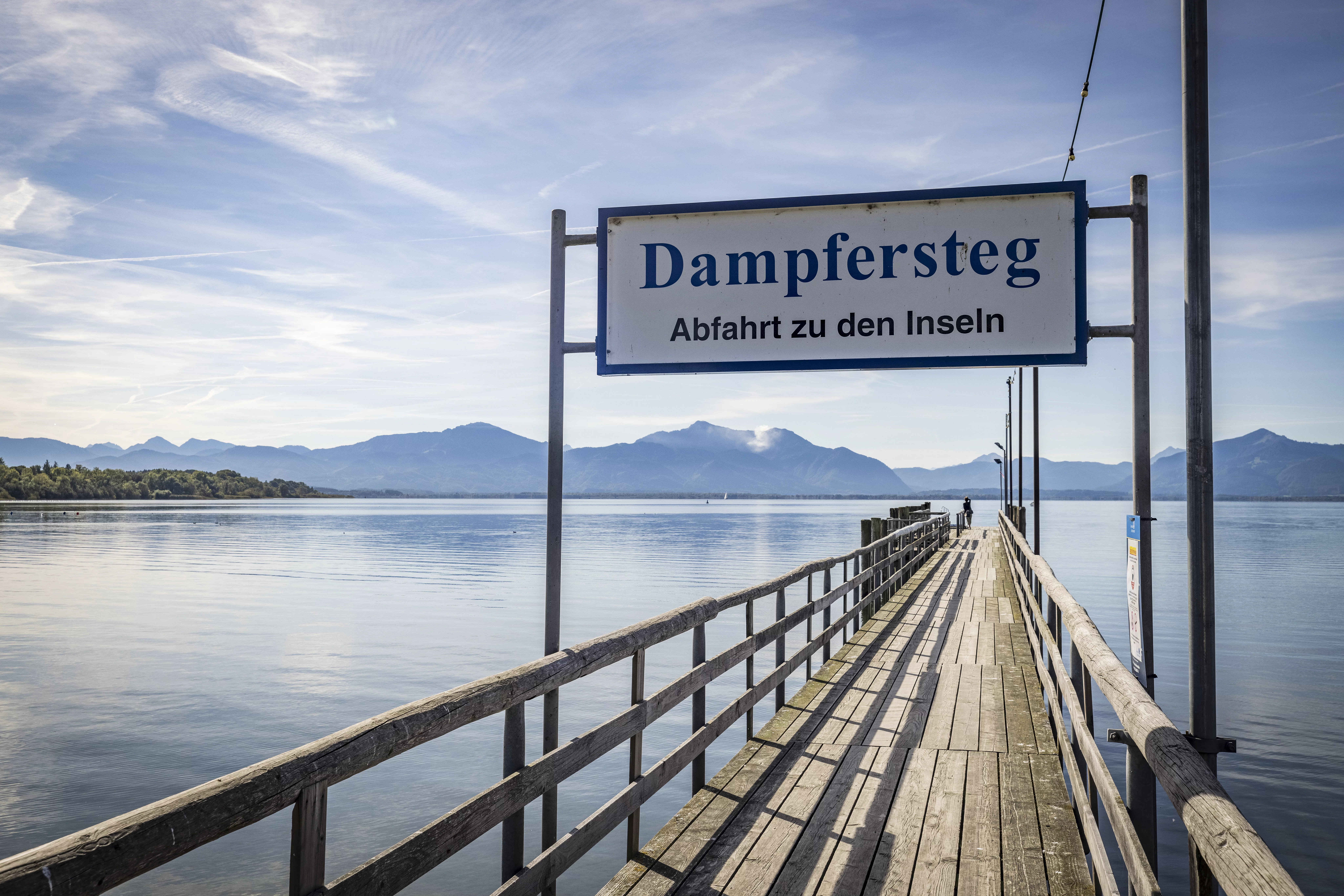 Dampfersteg Blick auf den Dampfersteg zur Überfahrt auf die Inseln